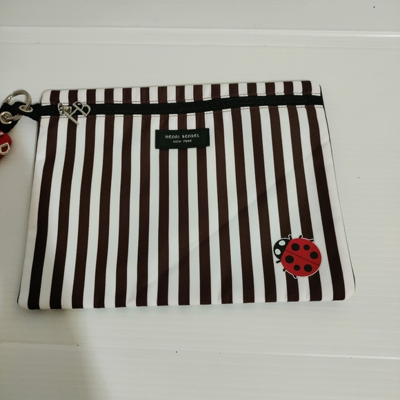 HENRI BENDEL flat Tow Set  Cosmetic Bag New without tags - Picture 3 of 8